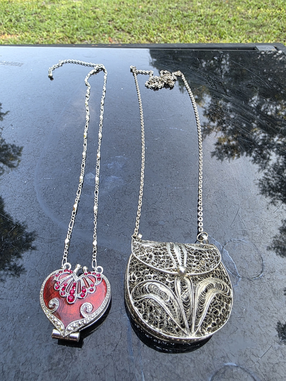 Source Unknown Silver Filigree Crossbody Pendant and Red Heart Locket Necklace